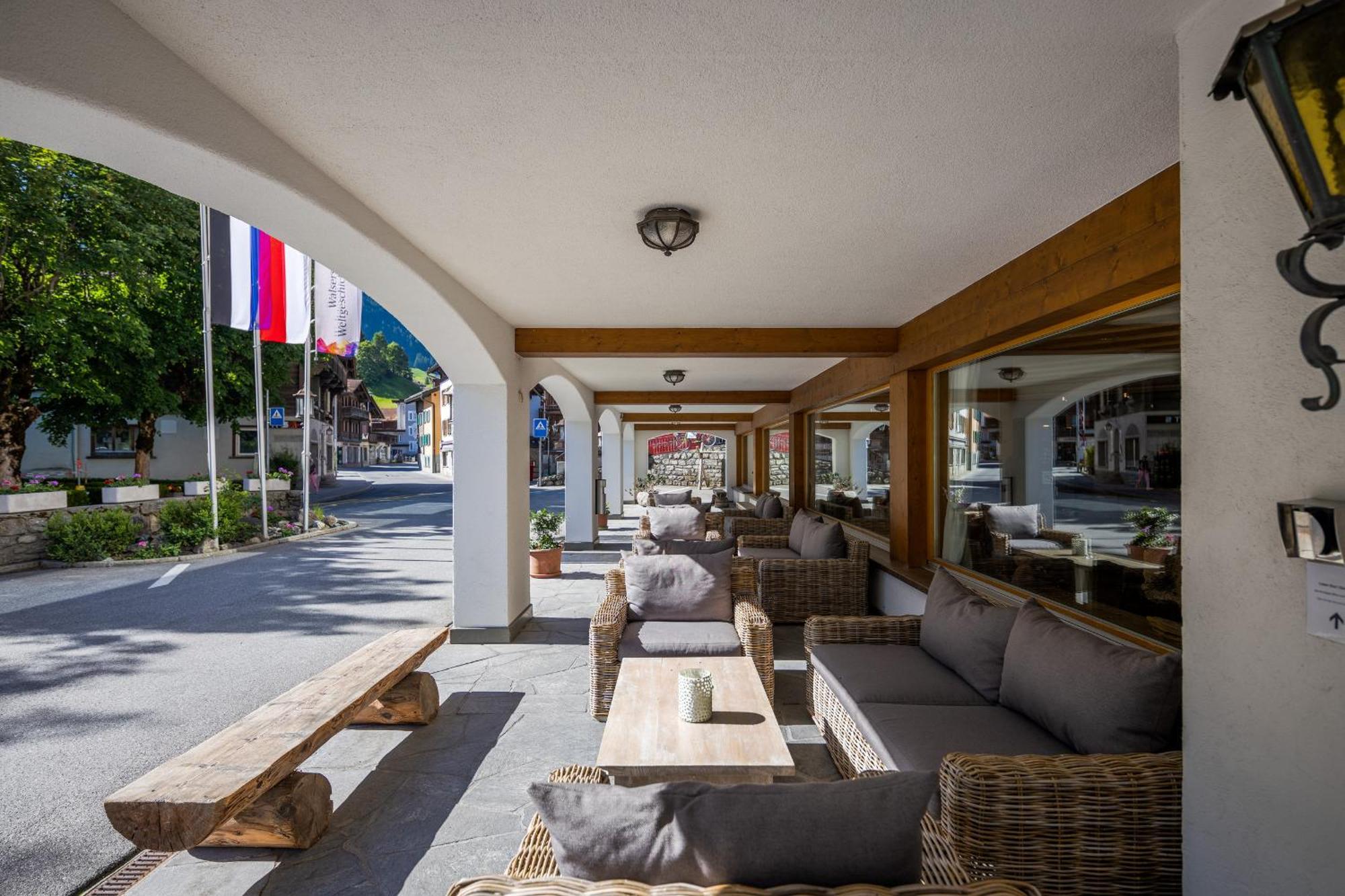 Silvretta Parkhotel Klosters-Serneus Exterior foto